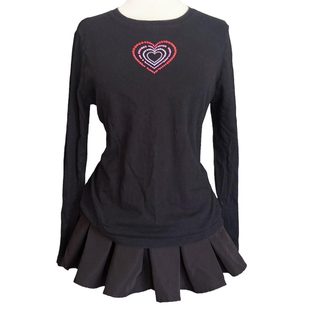 cute bedazzled pink heart black long sleeve tee ☆
♪size: medium